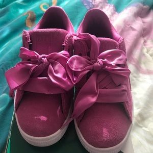 Little girl fuschia Puma’s with ribbon laces